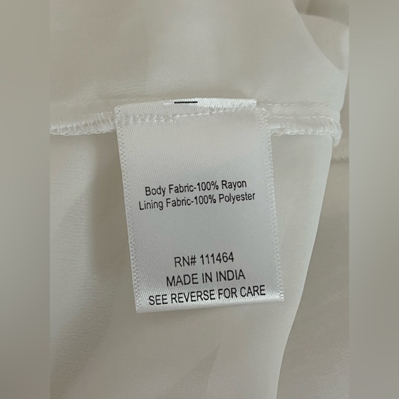 K Jordan White Off-Shoulder Top Size Medium - Picture 10 of 10